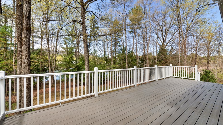 7 Cedar Ln Photo 5