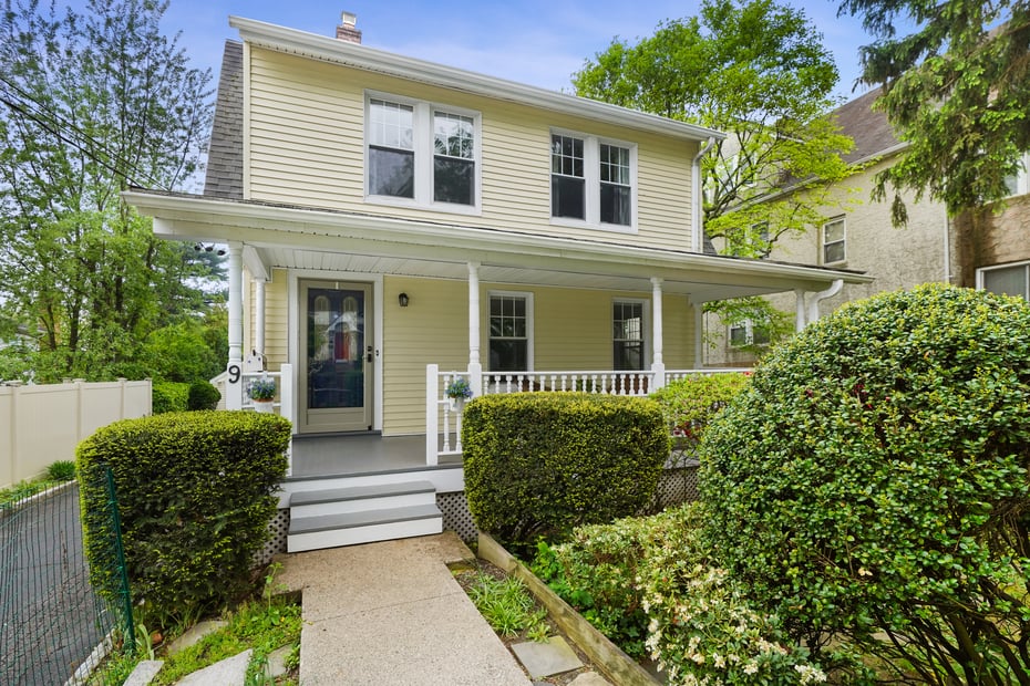 9 Hillcrest Road Photo 1