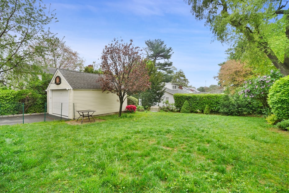 9 Hillcrest Road Photo 22