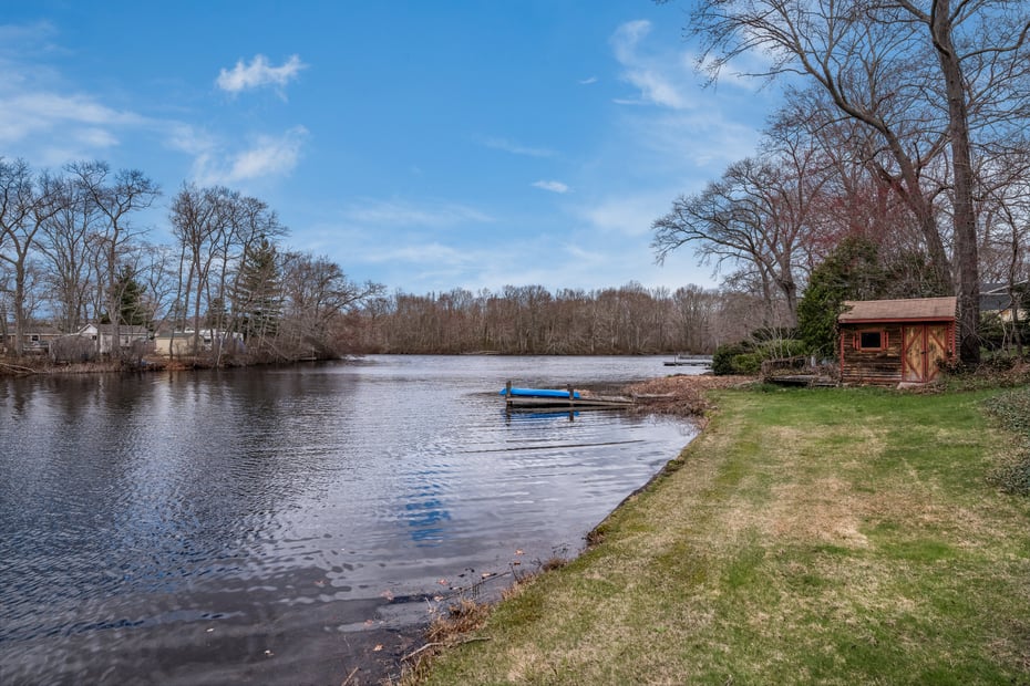 30 Pattagansett Drive Photo 27