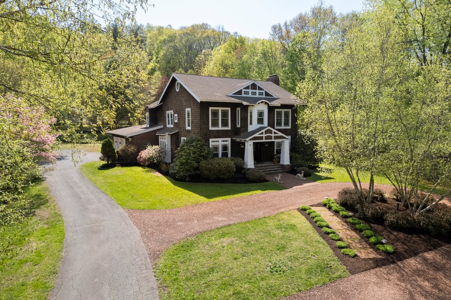 64 East Weatogue Street Photo 1