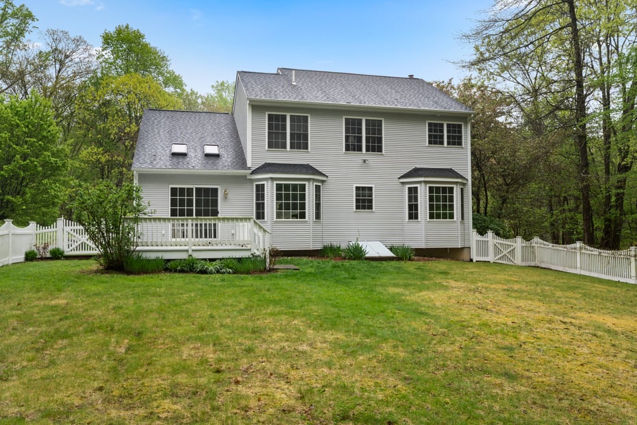 175 Ledgeland Drive Photo 3