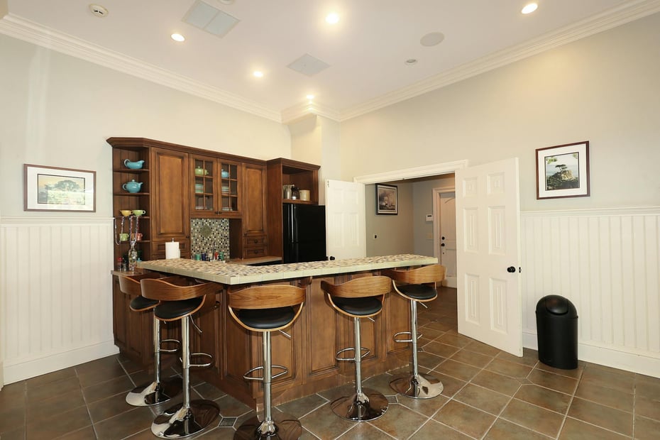 27 Country Club Road Photo 38