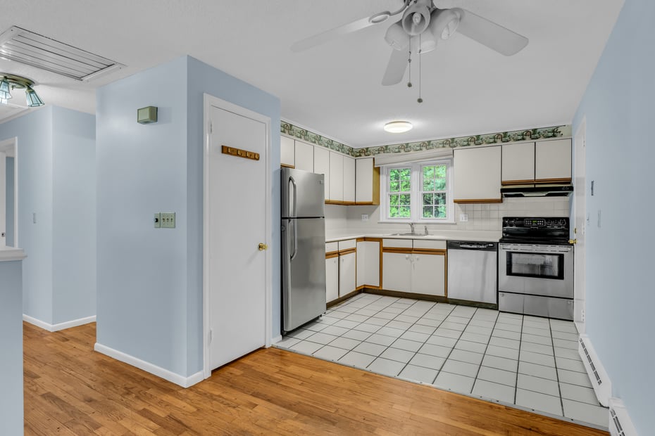 1789 Foxon Road  #APT 7B Photo 9