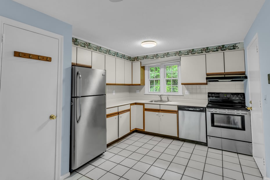 1789 Foxon Road  #APT 7B Photo 10