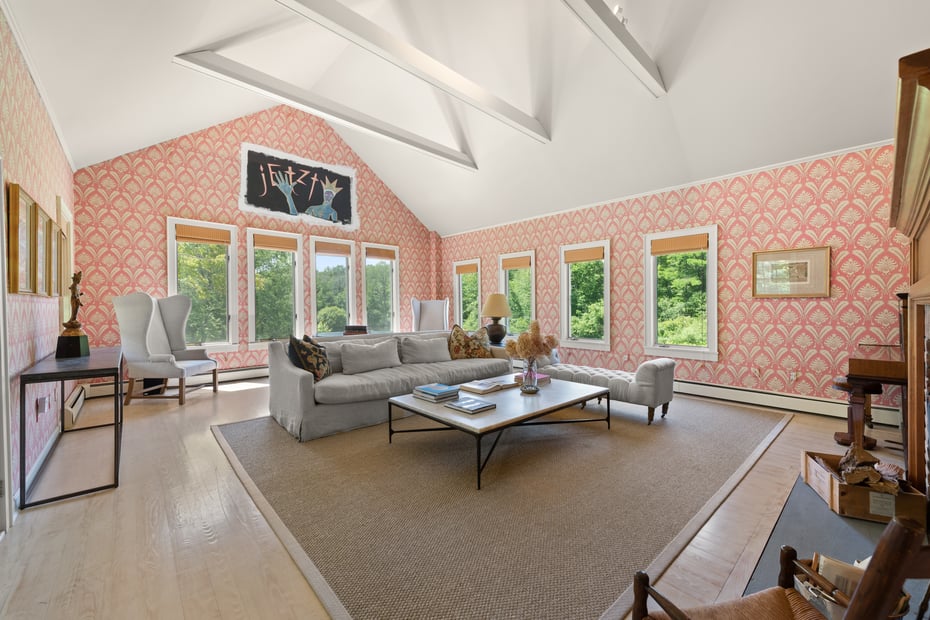 255 Smith Hill Road Photo 5