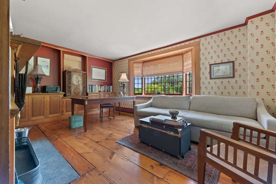 255 Smith Hill Road Photo 14