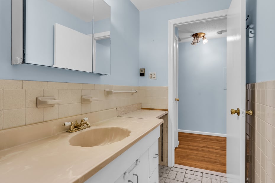 1789 Foxon Road  #APT 7B Photo 25