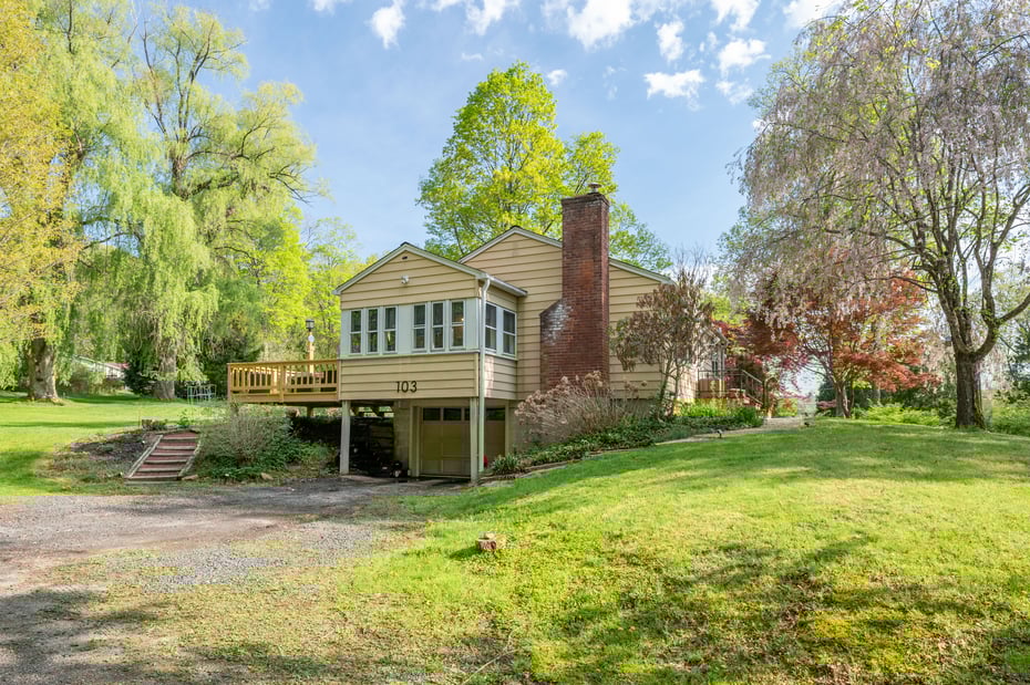 103 Squash Hollow Road Photo 1