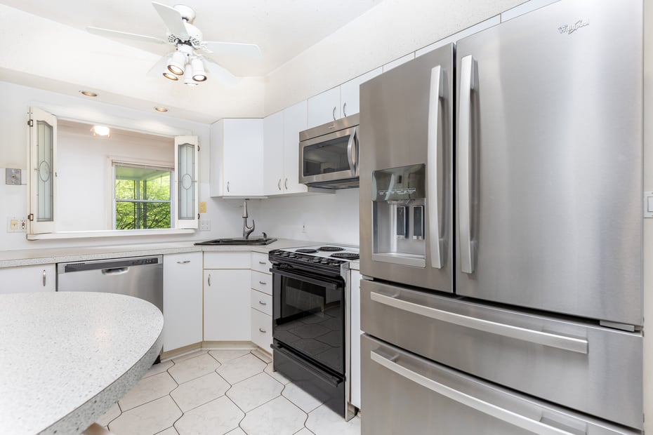 136 Stratton Brook Road Photo 10