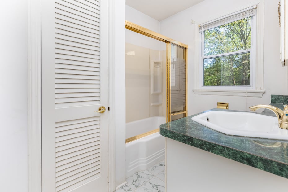 136 Stratton Brook Road Photo 18