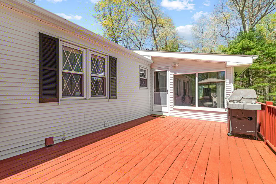 8 Dean Road Photo 18