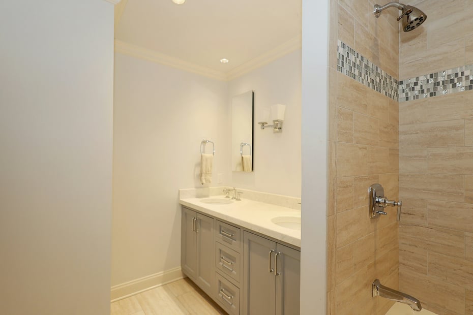 110 Nursery Road Photo 31