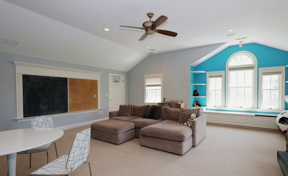 110 Nursery Road Photo 32