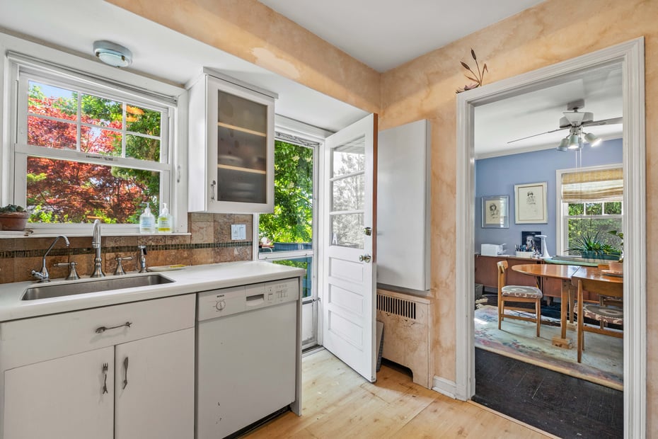 201 Clayton Road Photo 9