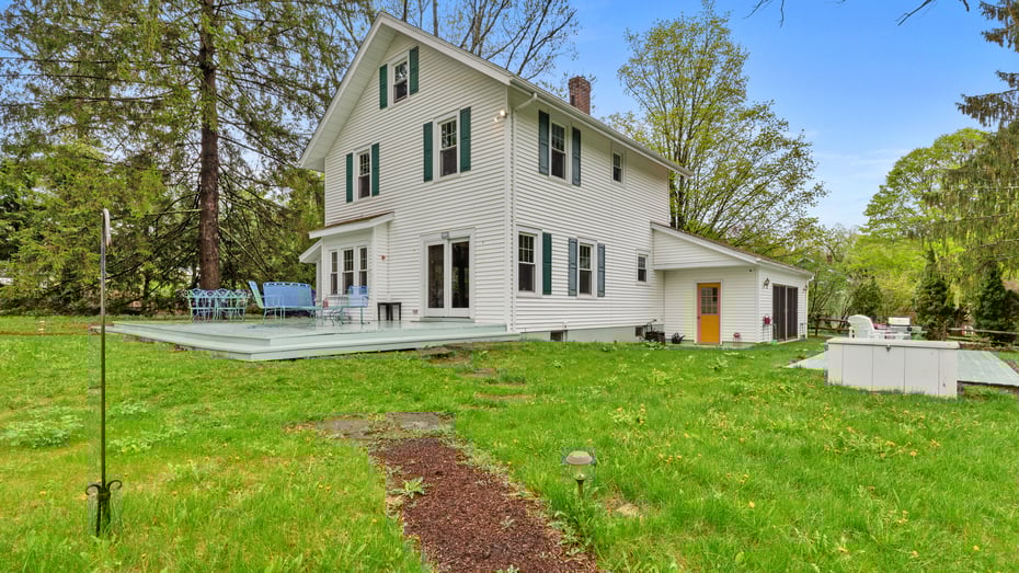 170 Stockbridge Rd Photo 1