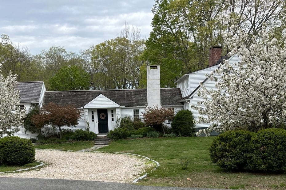 83 River Road Photo 1