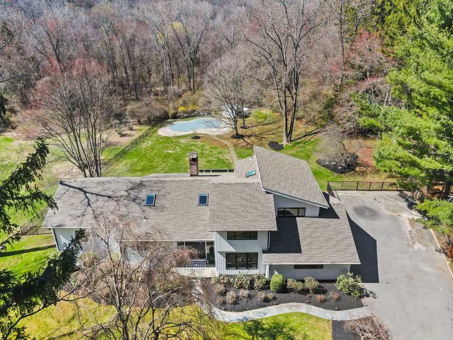 25 Round Hill Road Photo 41