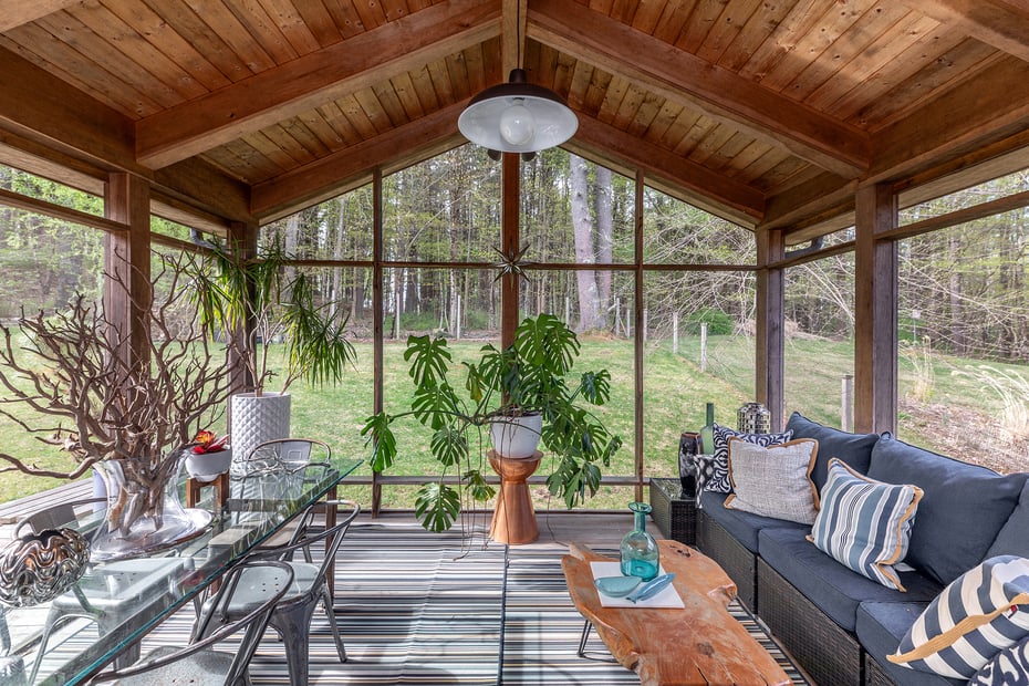 208 Low Road Photo 2