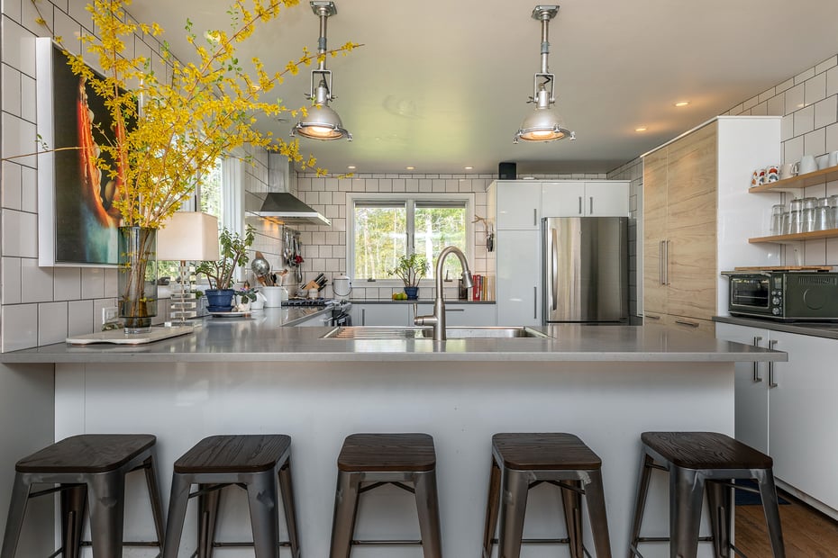208 Low Road Photo 8