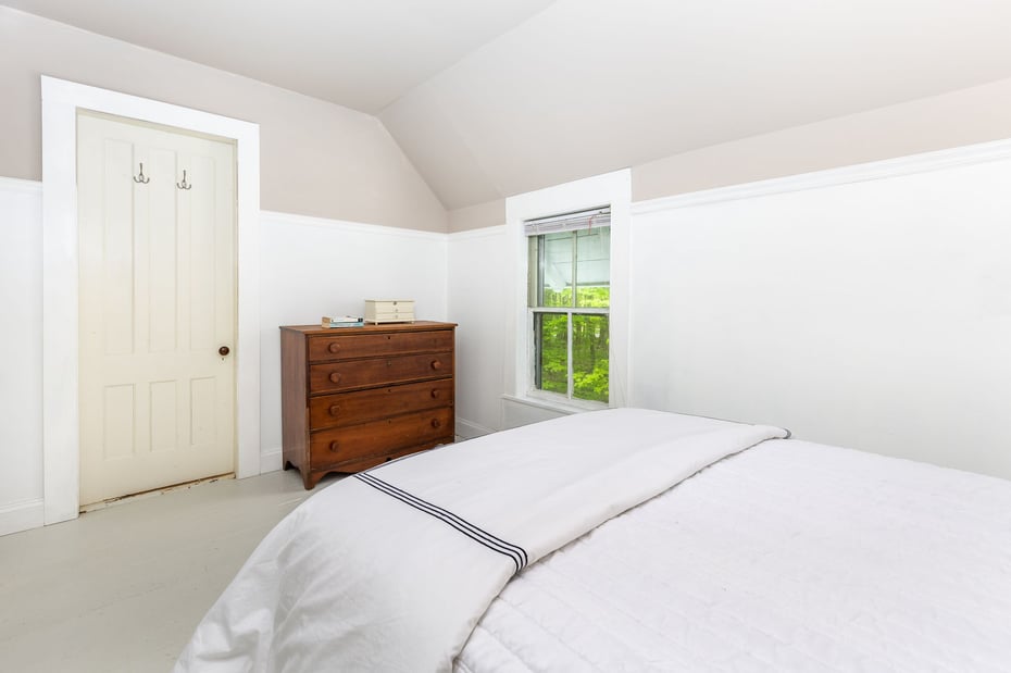 329 Litchfield Road Photo 24