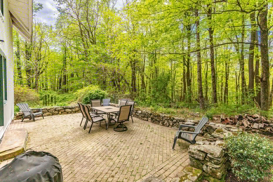 329 Litchfield Road Photo 34