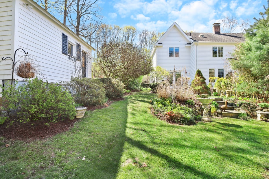 78 Hoyts Hill Photo 3