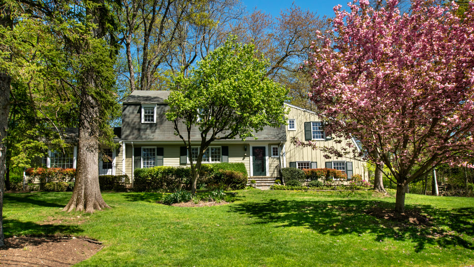 108 Colony Road Photo 1