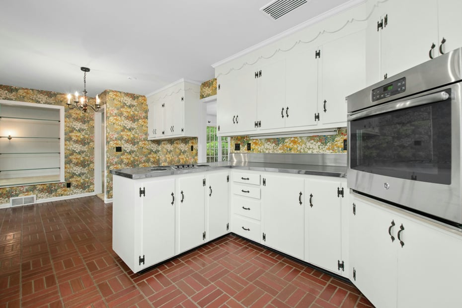 108 Colony Road Photo 14