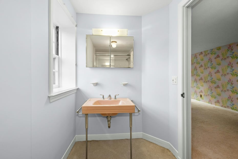 108 Colony Road Photo 24