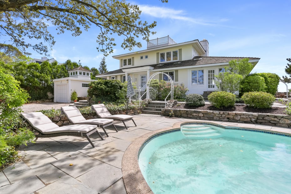 34 Shorehaven Road Photo 5