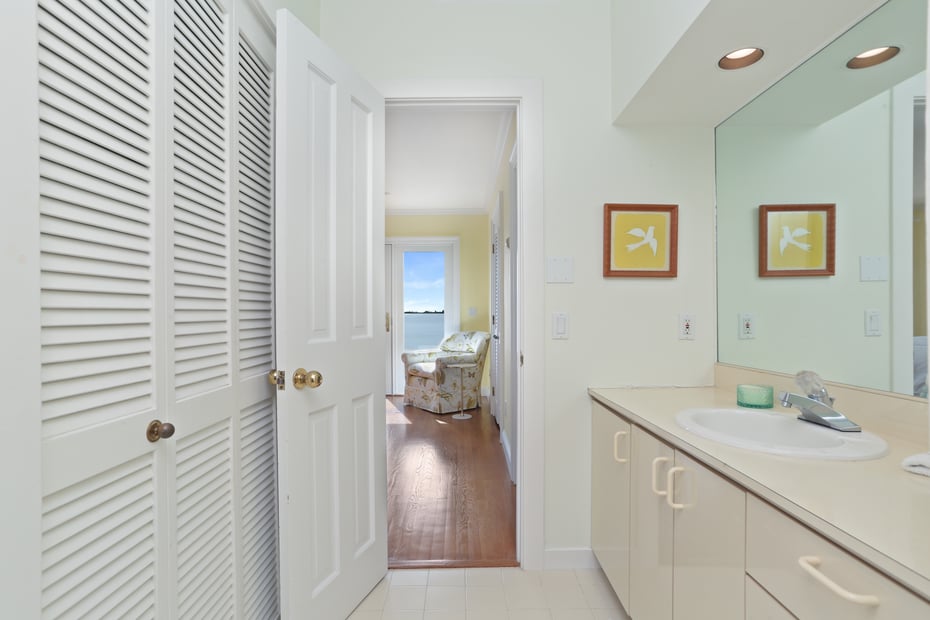 34 Shorehaven Road Photo 22