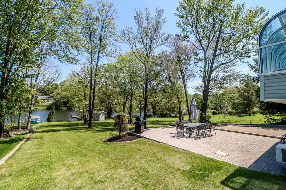 38 North Lake Shore Drive Photo 5