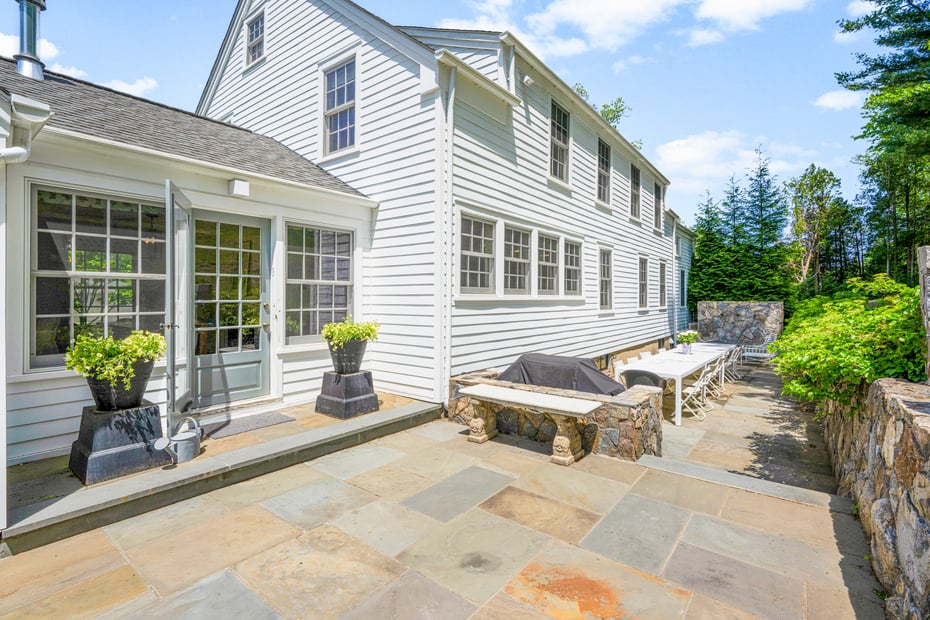28 Colonial Road Photo 40