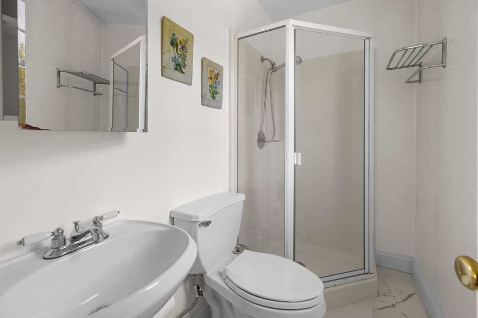 10 Rockwood Lane Photo 18