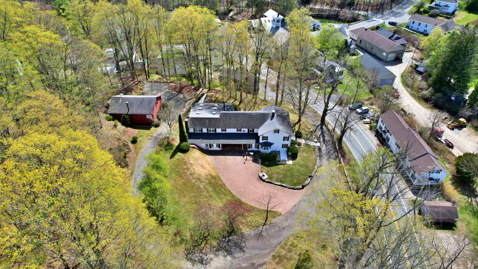 6 Tyringham Rd Photo 3