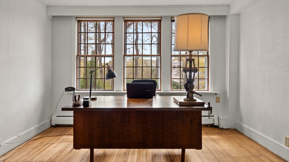 6 Tyringham Rd Photo 11