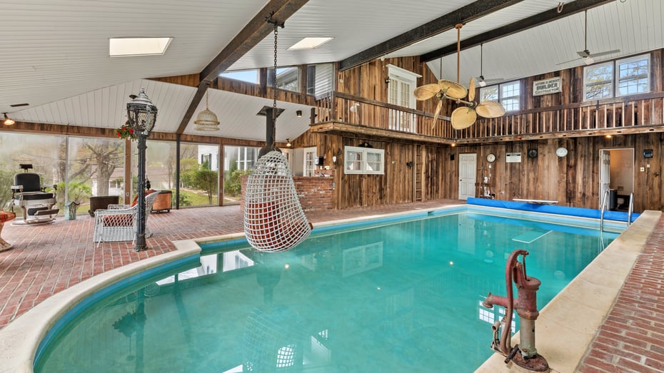 6 Tyringham Rd Photo 19