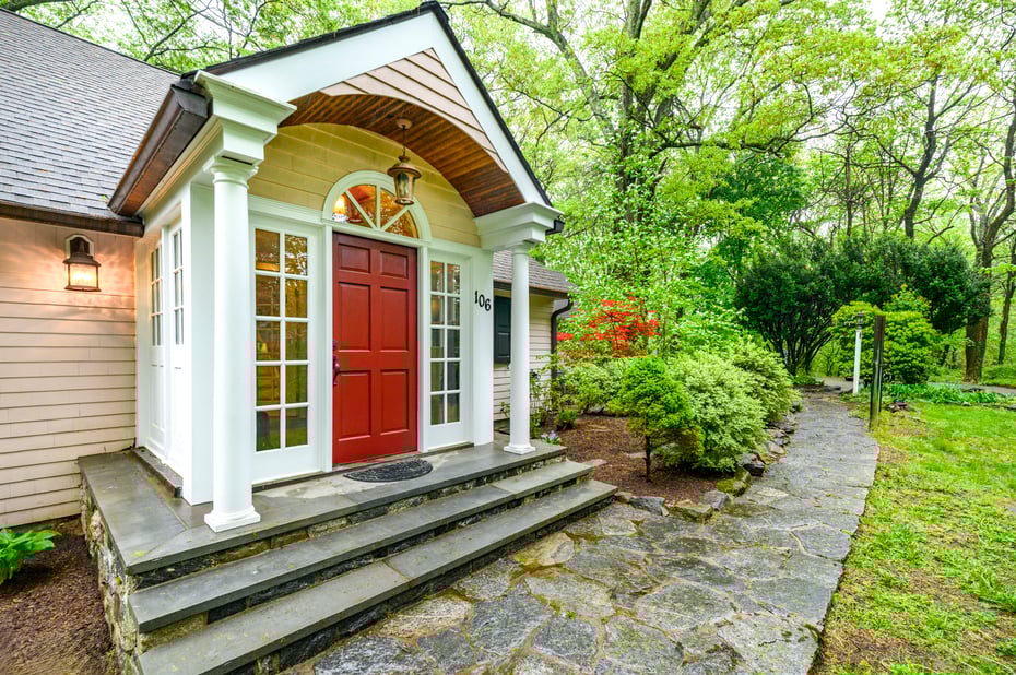 106 Perry Avenue Photo 4