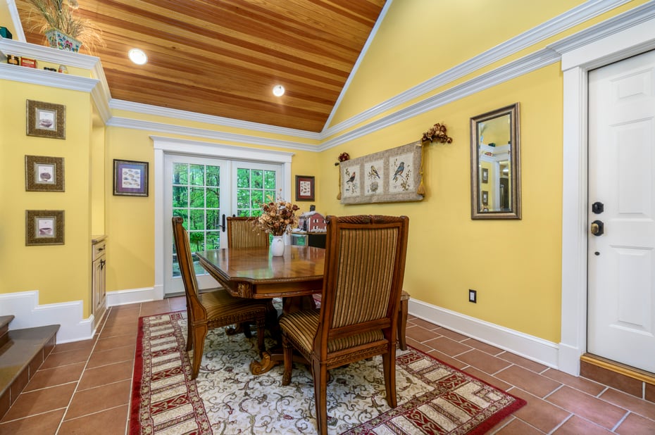 106 Perry Avenue Photo 12