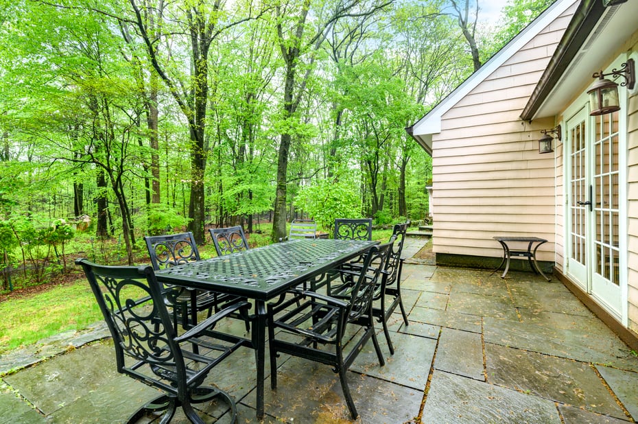 106 Perry Avenue Photo 13