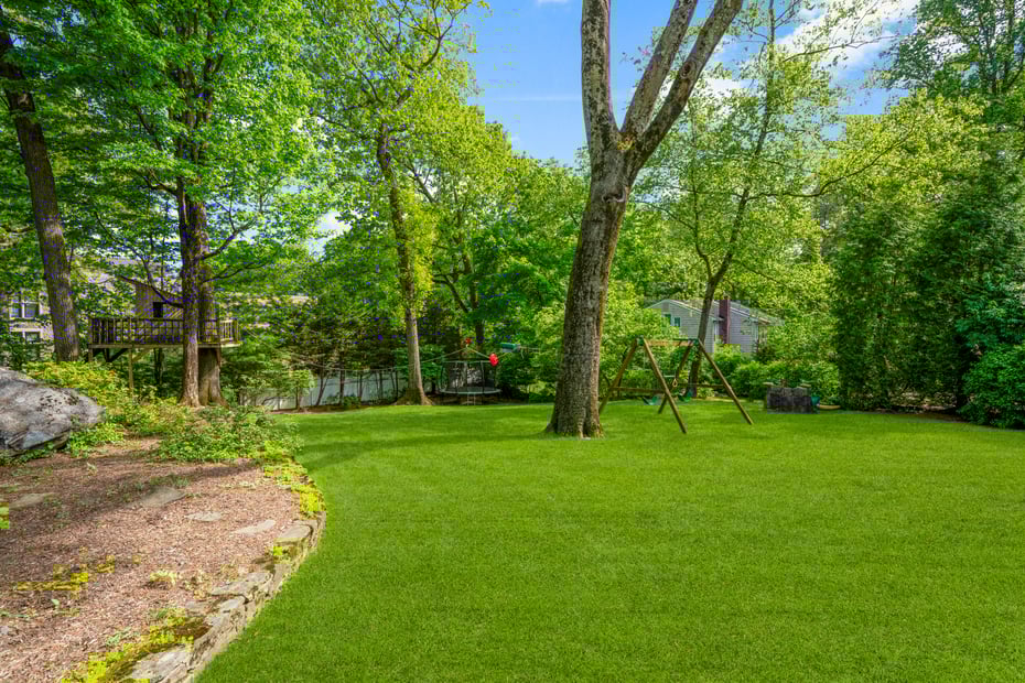 1 Eck Place Photo 33