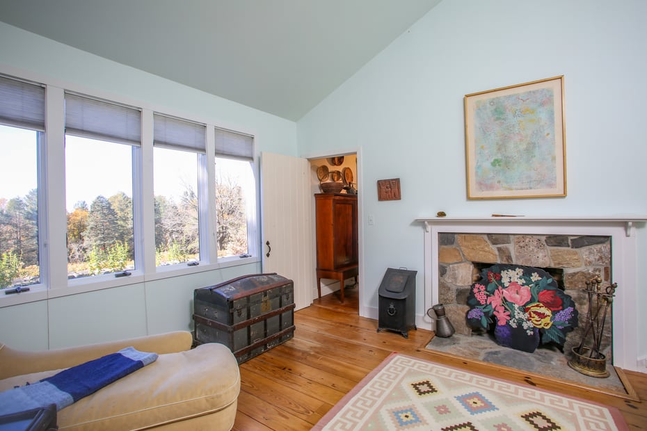 39 Treasure Hill Road Photo 12