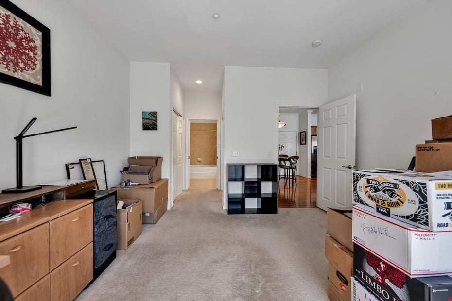 1 King Philip Drive  #307 Photo 15