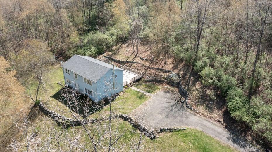 188 Huntingtown Road Photo 3