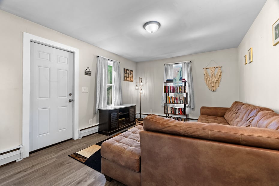 36 Jennings Street Photo 4