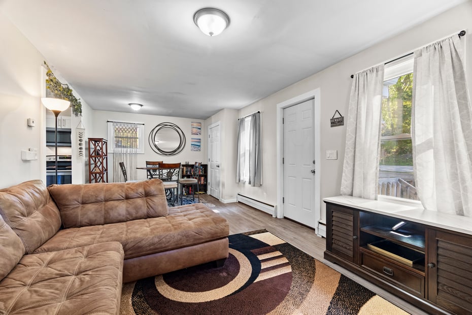 36 Jennings Street Photo 3