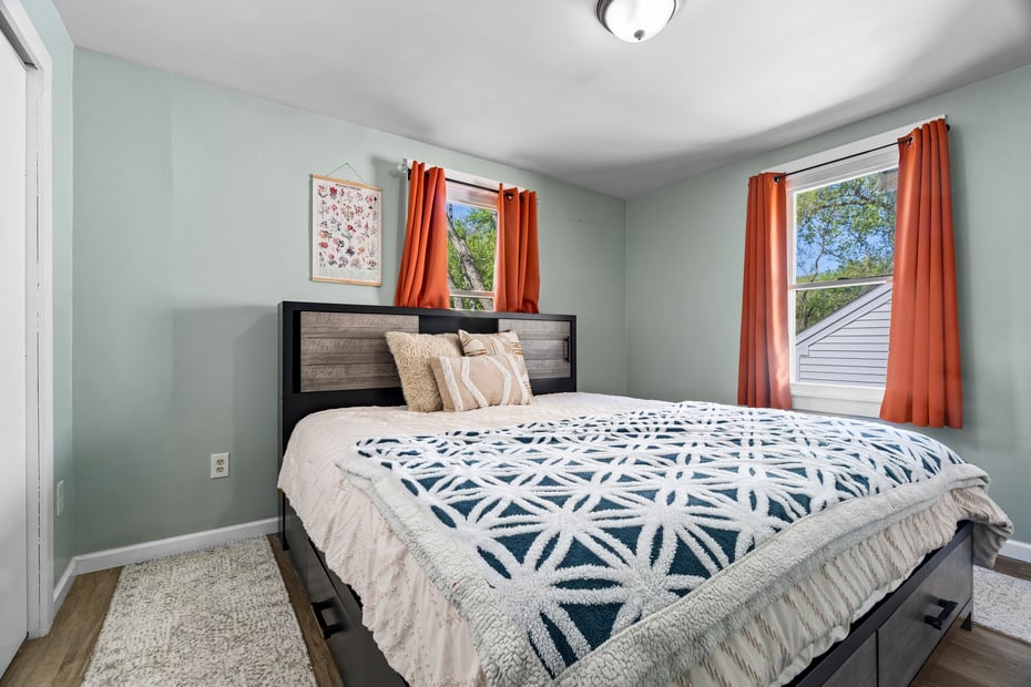 36 Jennings Street Photo 16