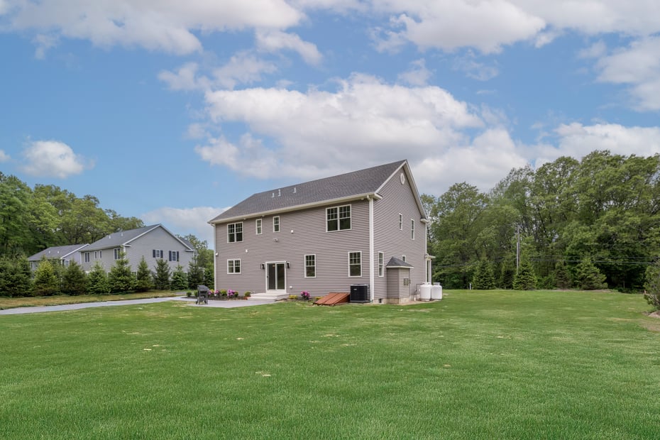 17 Shelter Rock Road Photo 5