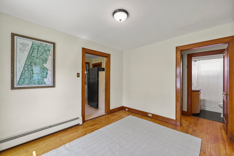 41 Pine St Photo 8